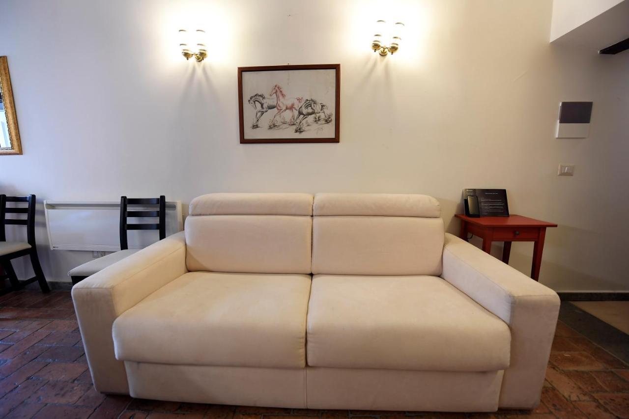 Appartement Grotte - Campo De' Fiori à Rome Extérieur photo